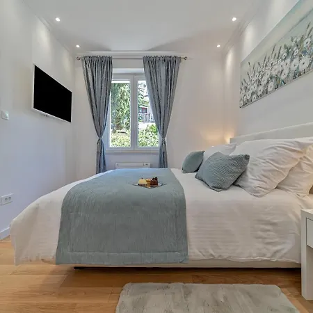 Belamar Luxury 아파트