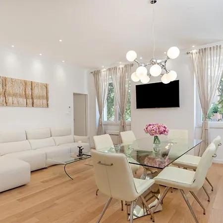 Belamar Luxury سبليت